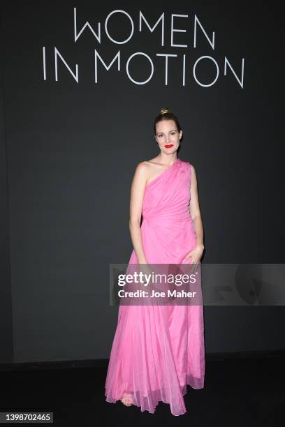 Shannon Murphy attends the annual Kering "Women in Motion" Awards Photocall at Place de la Castre on May 22, 2022 in Cannes, France.