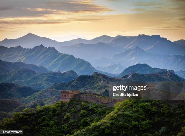 panlongling great wall in beijing, china in the morning light - great wall of china stock pictures, royalty-free photos & images