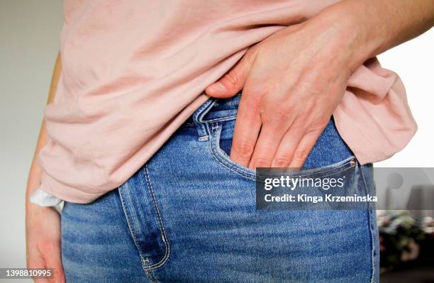 small pocket - bolso imagens e fotografias de stock