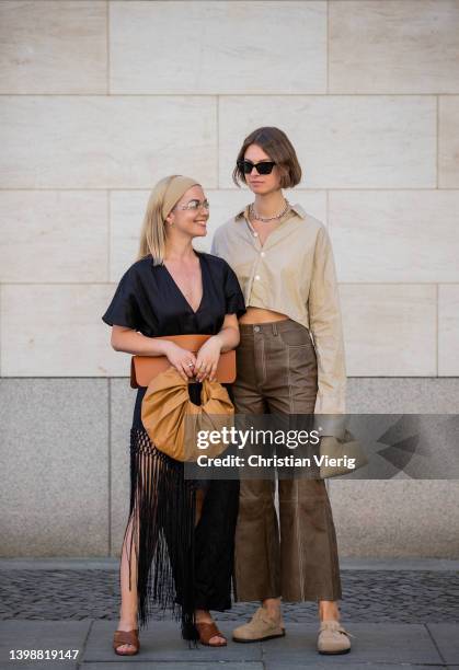 Amelie Stanescu is seen wearing Linen tunic Zara, Belt Loewe, sunglasses Dior, Bag Gia Studios, Shoes Prada, Headscarf InWear, Bag Mango & Jacqueline...