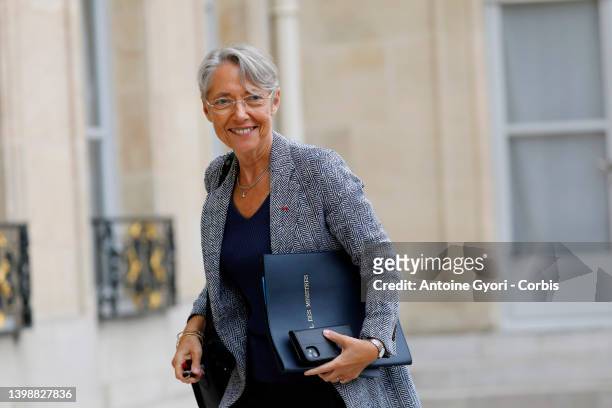 The new French Prime Minister Elisabeth Borne arrives for the first weekly cabinet meeting of the newly announced cabinet at The Elysee Presidential...