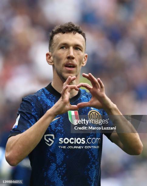 Ivan Perisic of FC Internazionale celebrates after scoring their sides first goal during the Serie A match between FC Internazionale and UC Sampdoria...