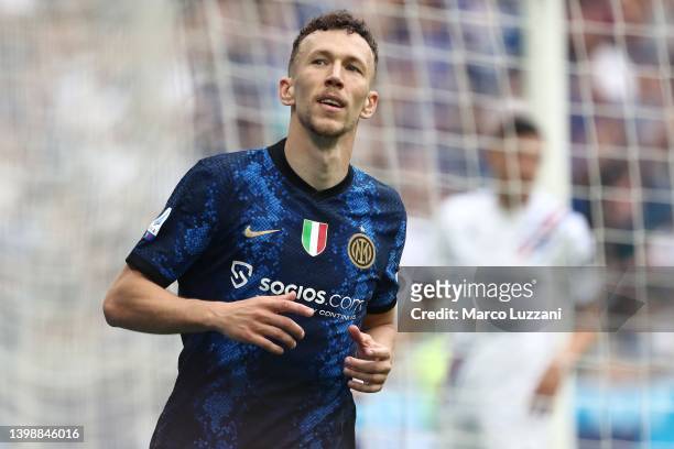 Ivan Perisic of FC Internazionale celebrates after scoring their sides first goal during the Serie A match between FC Internazionale and UC Sampdoria...