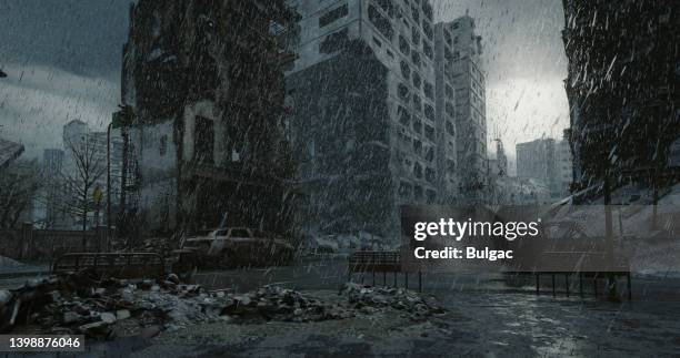 ポスト黙示録的な集中豪雨 - 残骸 ストックフォトと画像