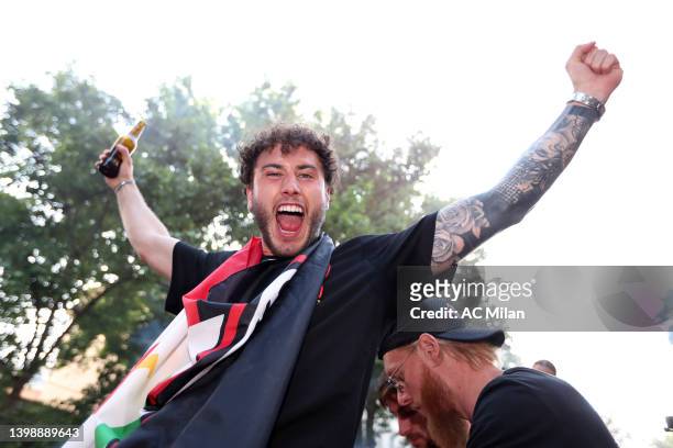 Davide Calabria of AC Milan celebrates during the Serie A Victory Parade on May 23, 2022 in Milan, Italy.