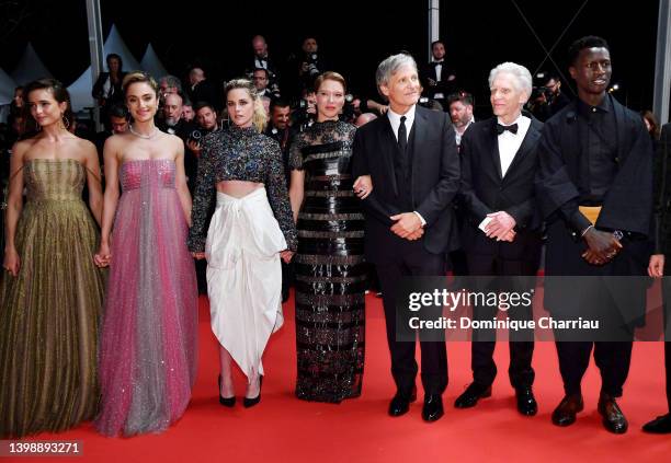 Lihi Kornowski, Denise Capezza, Kristen Stewart, Léa Seydoux, Viggo Mortensen, director David Cronemberg and Welket Bungué depart the screening of...