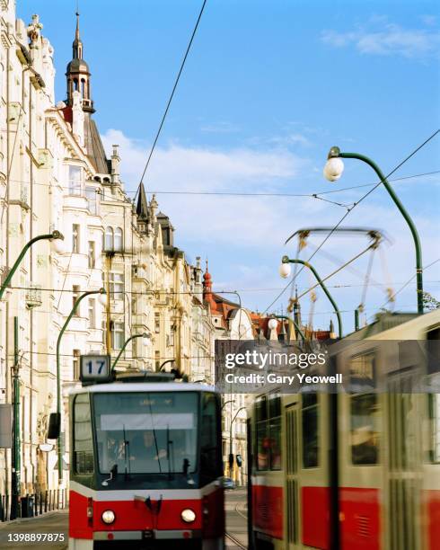 moving trams in prague - prague tram stock pictures, royalty-free photos & images