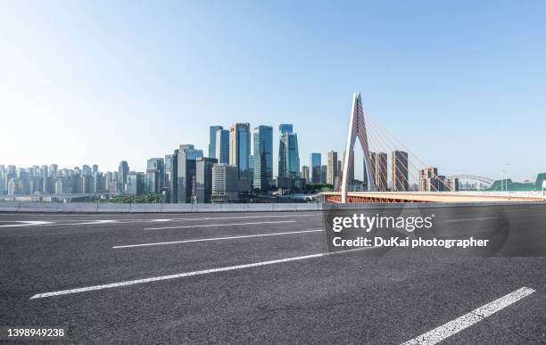 chongqing city elevated road - cable stayed bridge stock-fotos und bilder