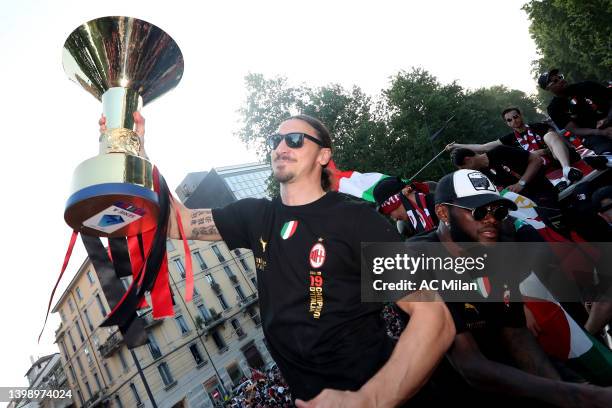 Zlatan Ibrahimovic of AC Milan celebrates during the Serie A Victory Parade on May 23, 2022 in Milan, Italy.