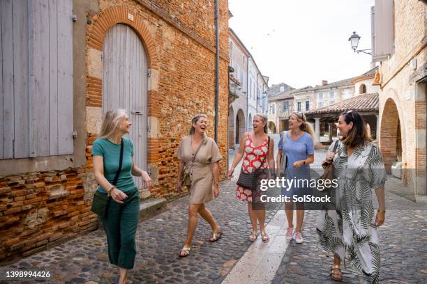 a trip away with friends - toulouse stock pictures, royalty-free photos & images