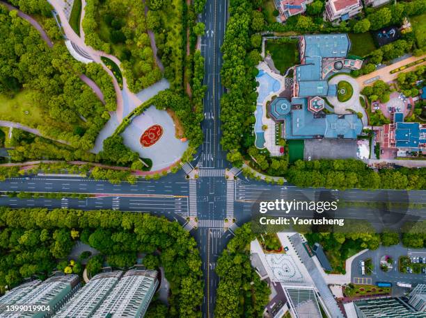 empty road ,aerial view - pedestrian overpass stock pictures, royalty-free photos & images