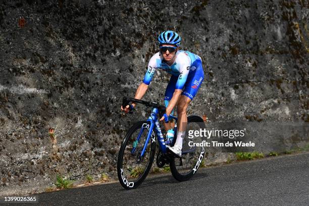 Simon Yates of United Kingdom and Team BikeExchange - Jayco competes during the 105th Giro d'Italia 2022, Stage 16 a 202km stage from Salò to Aprica...