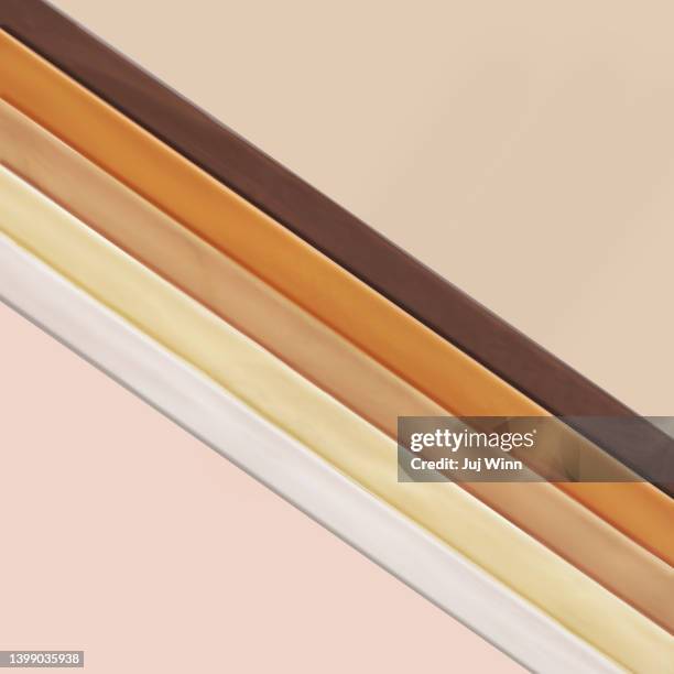 make-up swatches in a row with diverse skin tones - combinação cor de pele imagens e fotografias de stock