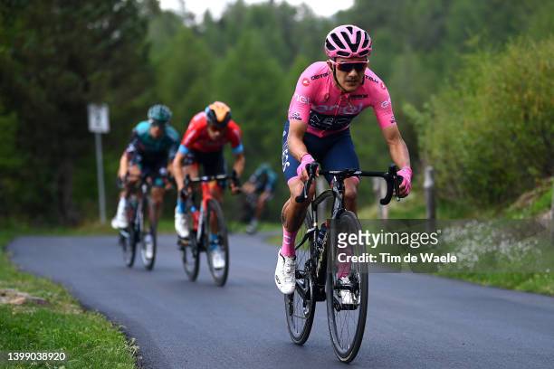 Richard Carapaz of Ecuador and Team INEOS Grenadiers Pink Leader Jersey competes during the 105th Giro d'Italia 2022, Stage 16 a 202km stage from...