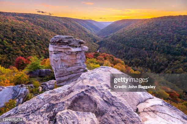 autumn sunset at lindy point - appalachia stock-fotos und bilder