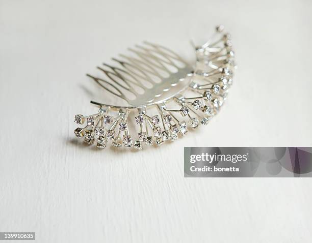 bridal haarschmuck - hair accessory stock-fotos und bilder