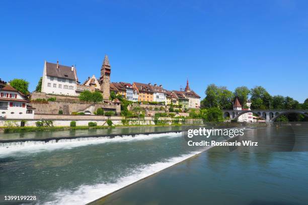 swiss town of bremgarten at reuss river - aarau stockfoto's en -beelden