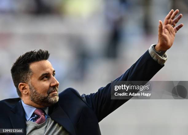 Alex Anthopoulos of the Atlanta Braves aknowledges the crowd at Truist Park during the World Series Ring Ceremony on April 9, 2022 in Atlanta,...