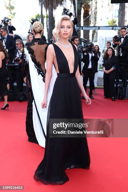 Stella Maxwell attends the screening of "Elvis" during the 75th annual Cannes film festival at Palais des Festivals on May 25, 2022 in Cannes, France.