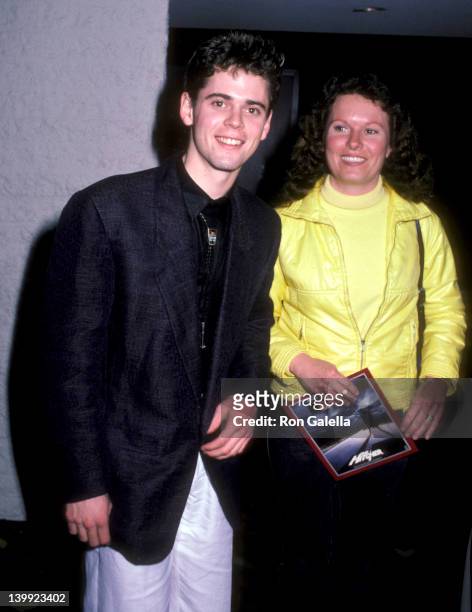Thomas Howell and mother at the Premiere of 'The Hitcher', Mann National Theatre, Westwood.