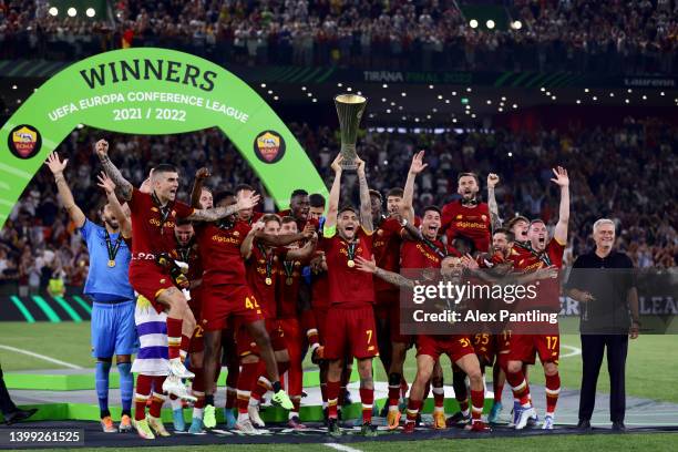 Lorenzo Pellegrini of AS Roma lifts the UEFA Europa Conference League Trophy after their sides victory during the UEFA Conference League final match...