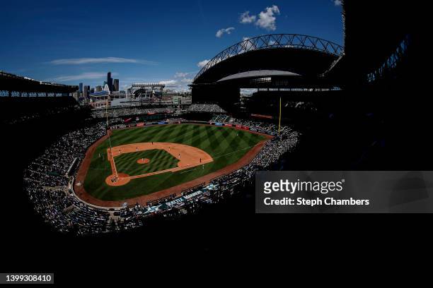 General view is seen during the fifth inning between the Seattle Mariners and the Oakland Athletics at T-Mobile Park on May 25, 2022 in Seattle,...