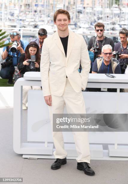 Joe Alwyn attends the photocall for "Stars At Noon" during the 75th annual Cannes film festival at Palais des Festivals on May 26, 2022 in Cannes,...