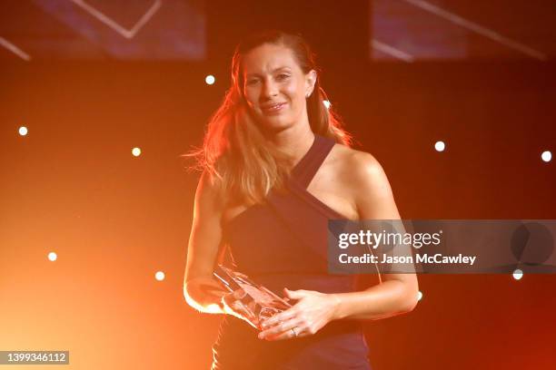 Lara Lee is seen holding the Women's Referee of the Year award during the 2022 Dolan Warren Awards at Carriageworks on May 26, 2022 in Sydney,...