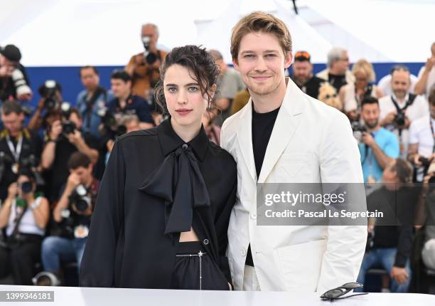 Margaret Qualley and Joe Alwyn attend the photocall for "Stars At Noon" during the 75th annual Cannes film festival at Palais des Festivals on May...