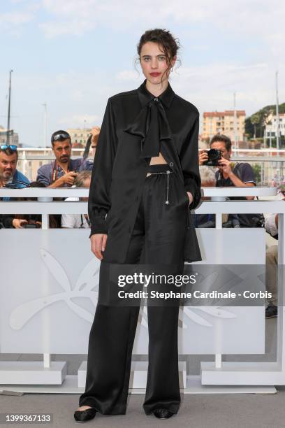 Margaret Qualley attends the photocall for "Stars At Noon" during the 75th annual Cannes film festival at Palais des Festivals on May 26, 2022 in...