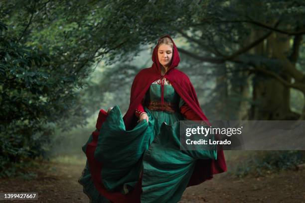 Beautiful Rod Riding 358 Little Red Riding Hood Costume For Women Stock Photos, High-Res ...