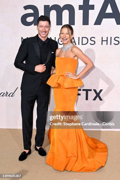 Robert Lewandowska and Anna Lewandowska attending amfAR Gala Cannes 2022 at Hotel du Cap-Eden-Roc on May 26, 2022 in Cap d'Antibes, France.