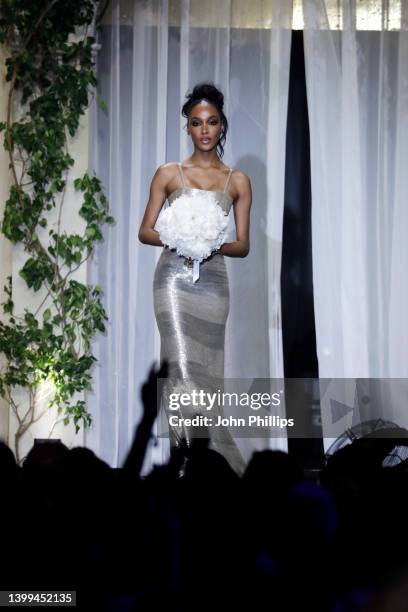 Jourdan Dunn walks the runway in the fashion show during the amfAR Cannes Gala 2022 at Hotel du Cap-Eden-Roc on May 26, 2022 in Cap d'Antibes, France.