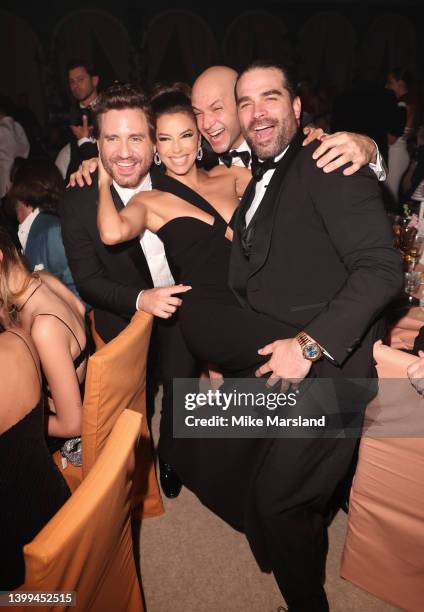 Édgar Ramírez, Eva Longoria, Alejandro Nones and guest at Hotel du Cap-Eden-Roc on May 26, 2022 in Cap d'Antibes, France.