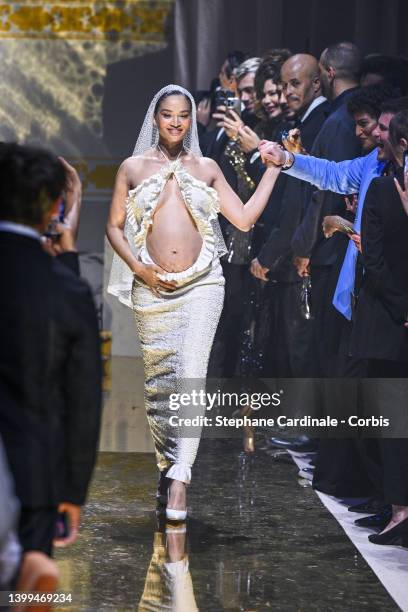 Shanina Shaik during the amfAR Cannes Gala 2022 at Hotel du Cap-Eden-Roc on May 26, 2022 in Cap d'Antibes, France.