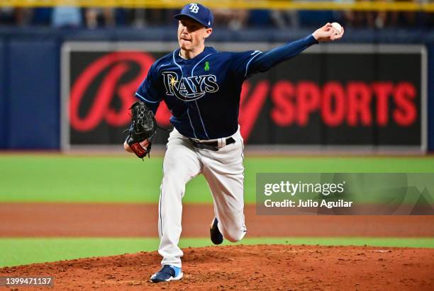 Ryan Yarbrough of the Tampa Bay Rays delivers a pitch against the New York Yankees in the fourth inning at Tropicana Field on May 26, 2022 in St...