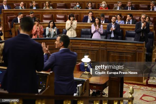 Members of the hemicycle applaud the President of the Government, Pedro Sanchez, during a plenary session, at the Congress of Deputies, on 26 May,...