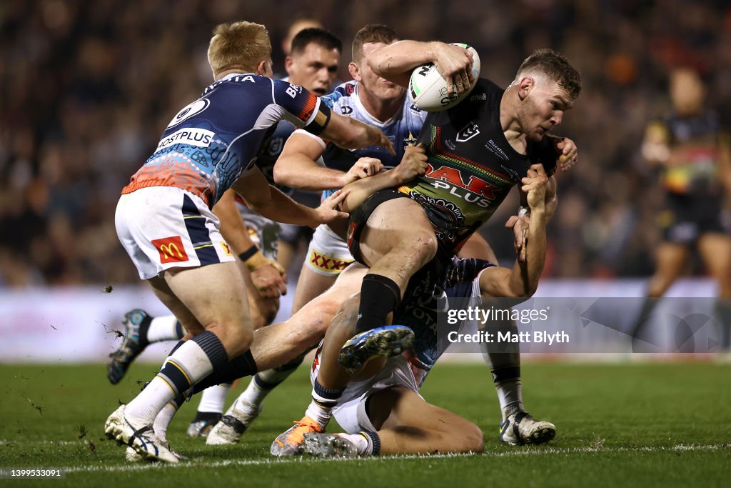 NRL Rd 12 - Panthers v Cowboys