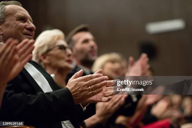 Clapping Opera 1,001 Opera Applause Stock Photos, High-Res Pictures, and Images ...