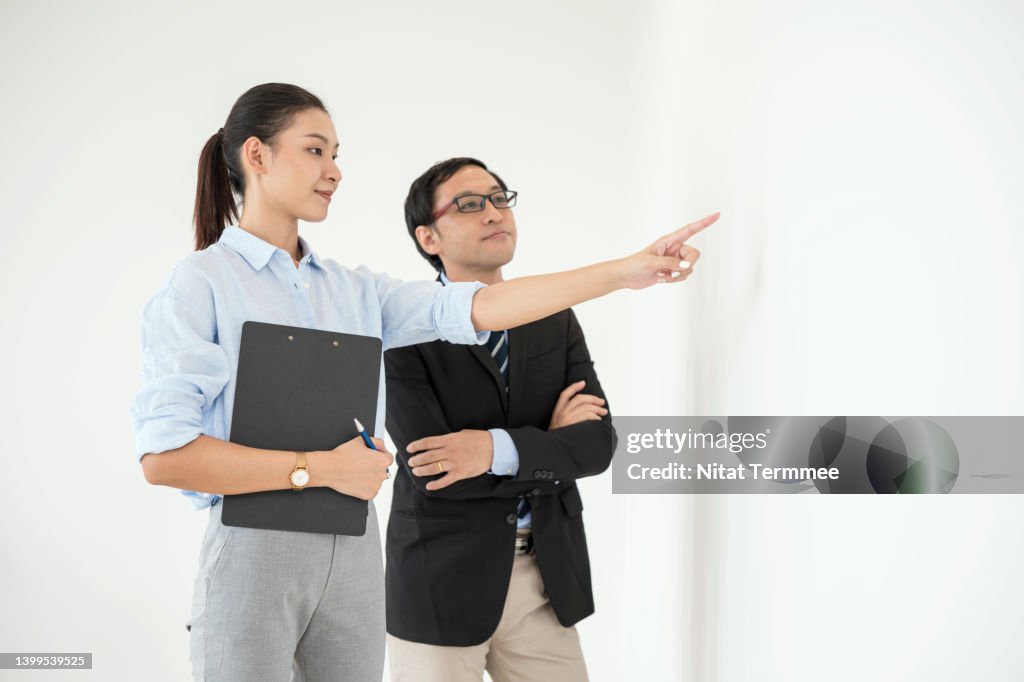 Importance Of Home Inspection In Real Estate Industry A Female Real Estate Agent Showing About Wallpaper Material To Her Client During Visit In A Model House High-Res Stock Photo - Getty Images Importance Of Home Inspection In Real Estate Industry A Female Real Estate Agent Showing About Wallpaper Material To Her Client During Visit In A Model House High-Res Stock Photo - Getty Images