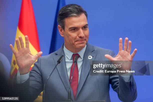 The President of the Government, Pedro Sanchez, closes the presentation ceremony of the strategic plan for the economic recovery and transformation...