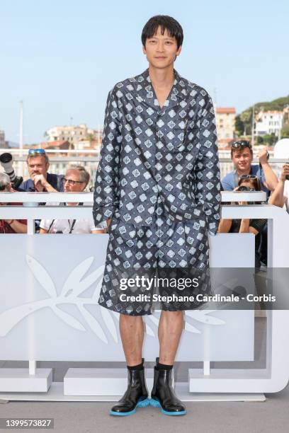 Dong-won Gang attends the photocall for "Broker " during the 75th annual Cannes film festival at Palais des Festivals on May 27, 2022 in Cannes,...