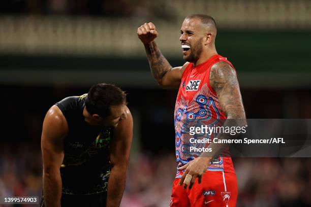 Lance Franklin of the Swans celebrates winning the round 11 AFL match between the Sydney Swans and the Richmond Tigers at Sydney Cricket Ground on...
