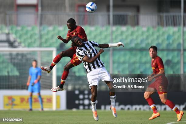 Maissa Codou Ndiaye of Roma U19 competes for the ball with Samuel Iling Junior of Juventus U19during the Primavera 1 Playoffs match between AS Roma...
