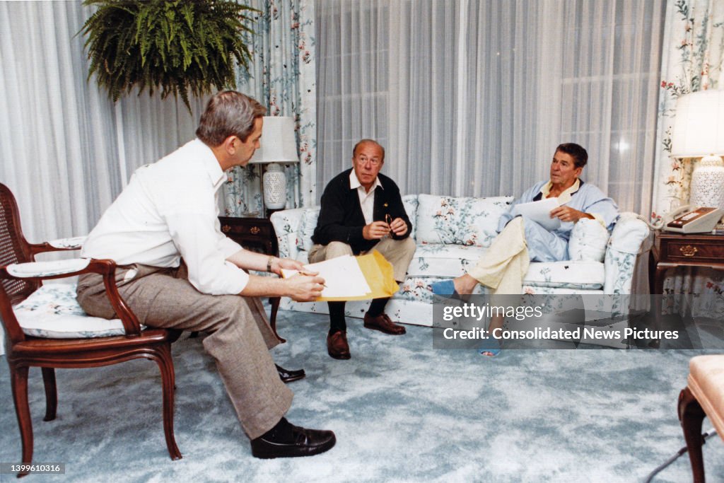 President Reagan Meets With McFarlane & Shultz