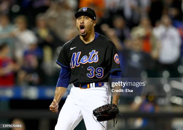 Edwin Diaz of the New York Mets celebrates the final out of the game against the Philadelphia Phillies at Citi Field on May 27, 2022 in the Flushing...
