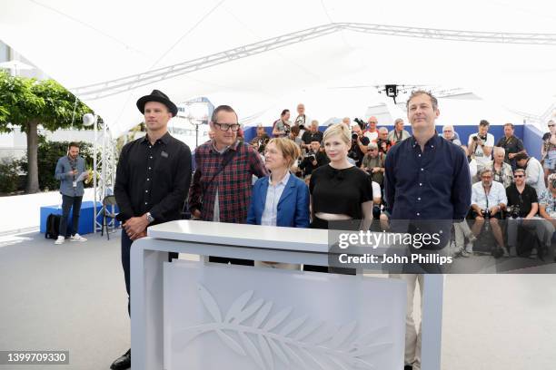 Neil Kopp, Christopher Blauvelt, Kelly Reichardt, Michelle Williams and Jonathan Raymond attend the photocall for "Showing Up" during the 75th annual...
