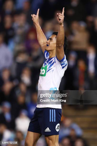 Zarn Sullivan of the Blues celebrates kicking the winning field goal after the siren during the round 15 Super Rugby Pacific match between the NSW...
