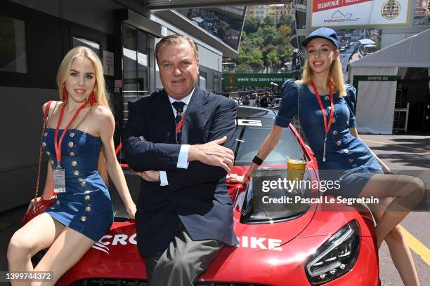 Prince Charles de Bourbon des Deux-Siciles and his daughters princess Maria Chiara and Princess Maria Carolina attend qualifying ahead of the F1...