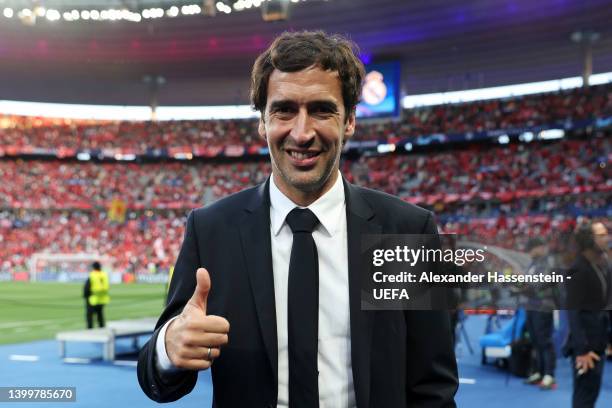 Raul, former Real Madrid player gives a thumbs up prior to the UEFA Champions League final match between Liverpool FC and Real Madrid at Stade de...